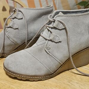 Toms Light Gray Suede Wedge Booties